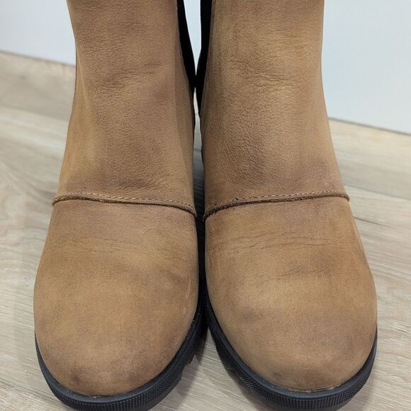 Sorel Joan of Arctic Wedge II Chelsea Boots in Nubuck! - Picture 7 of 13